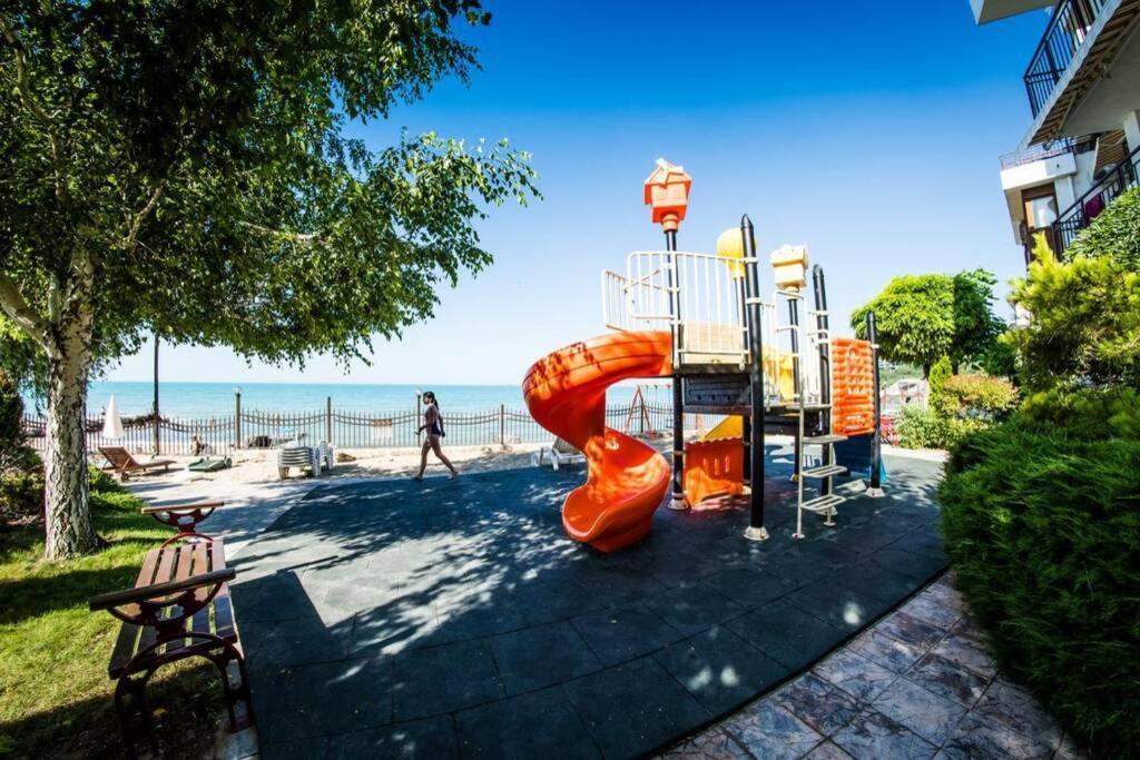 Messambria Fort Beach - Premium Apartments Елените Екстериор снимка